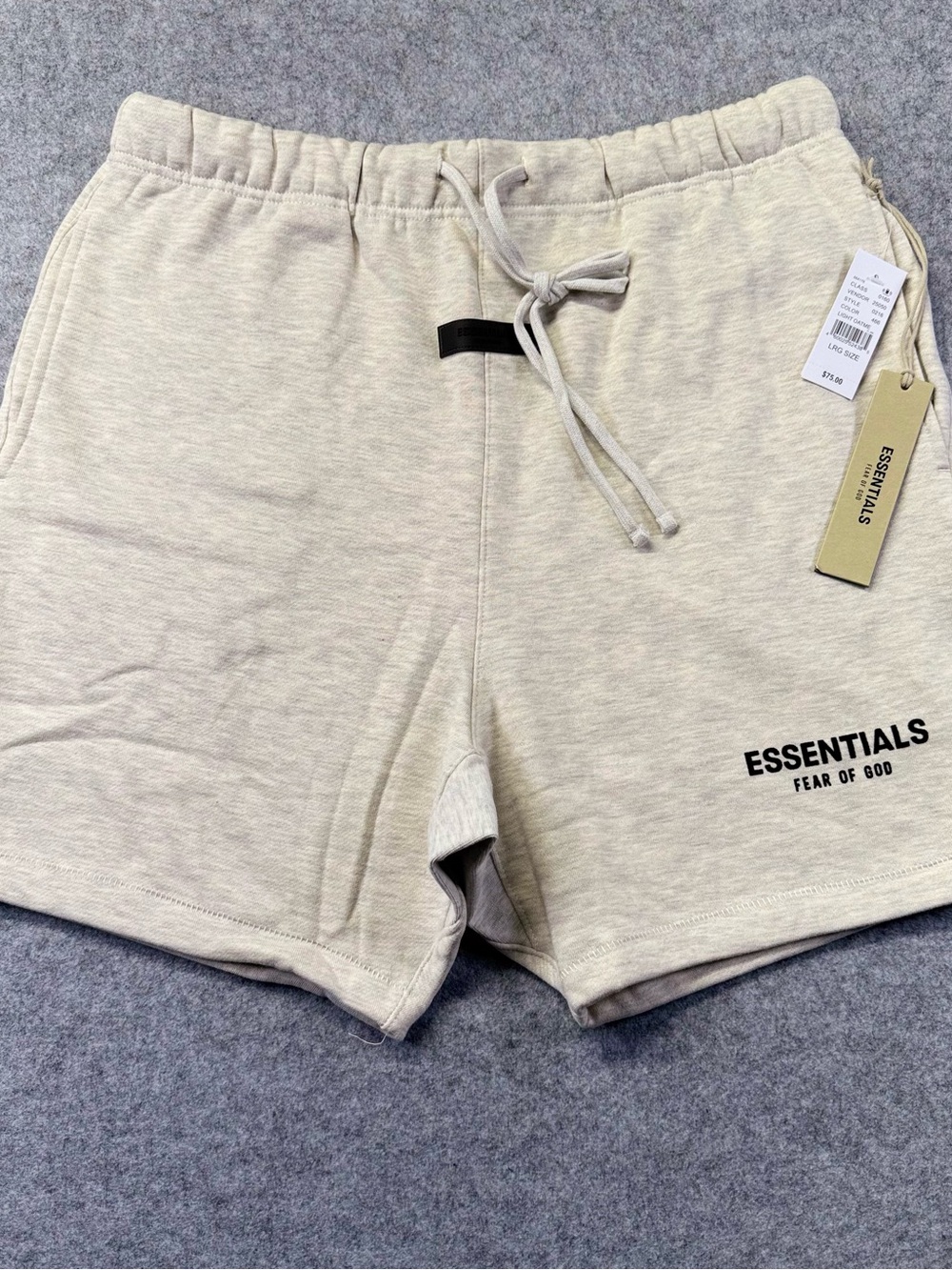 Essentials Fear of God short sweat light oatmeal SS22 Large NWT